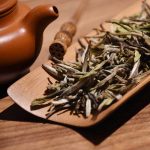 Peiriant llenwi pwyso lled-awtomatig ar gyfer dail te